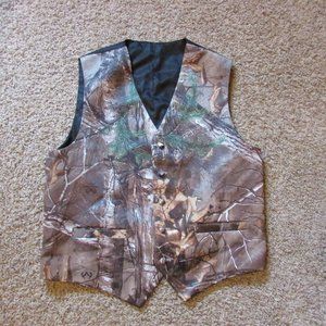 NWOT Men's XL Realtree Camo Wedding Vest Dressy Button Front Satin Poly